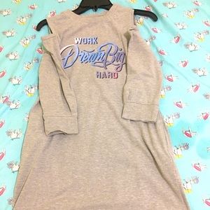 Casual dress, new but tag fall off